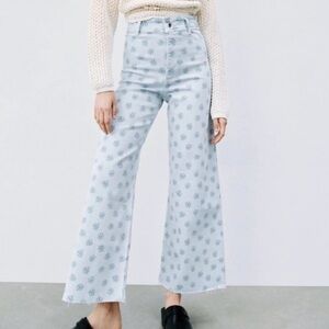 Zara Wide Leg Jeans - Size 4